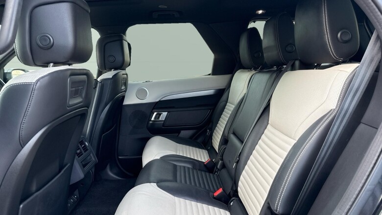 Land Rover Discovery 3.0 P360 R-Dynamic SE 5dr Auto Petrol Station Wagon